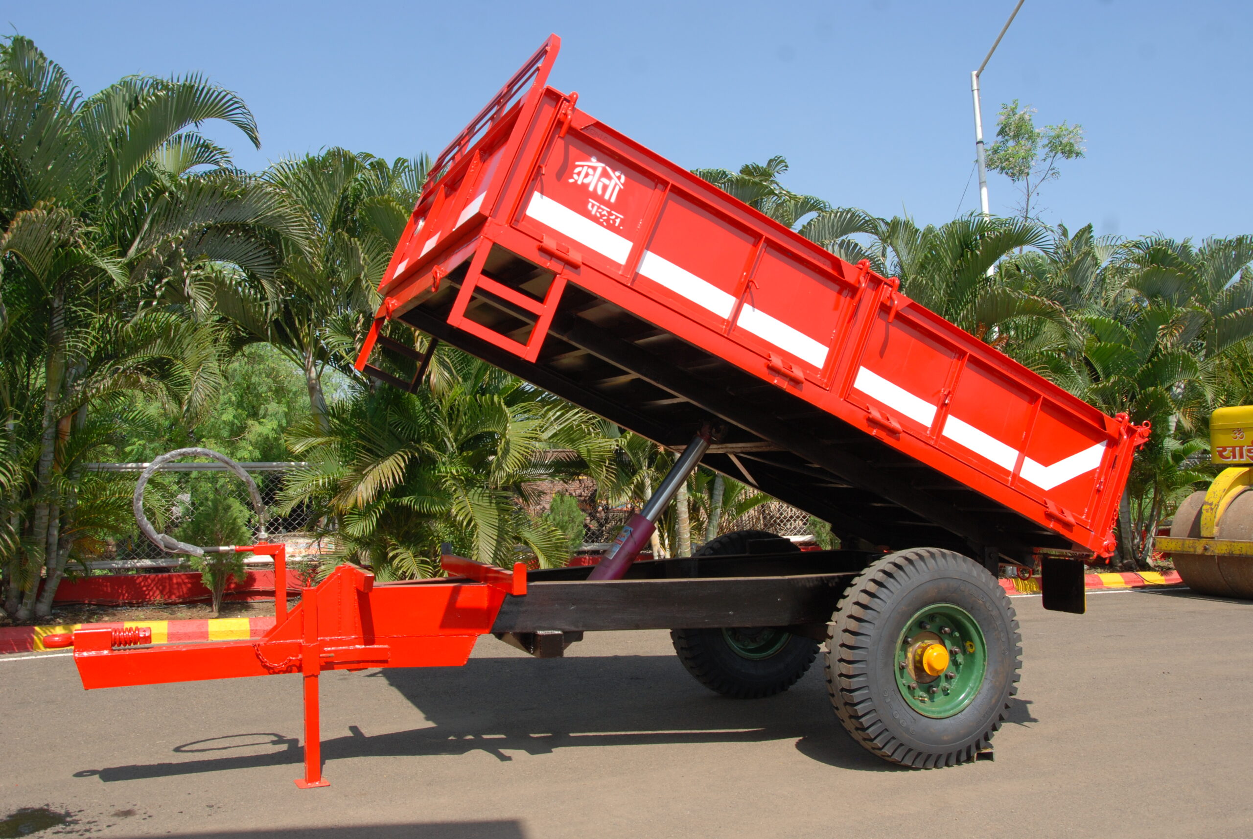 Two wheel tipping trailer